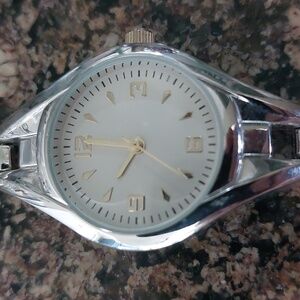Vintage Metal Silvertone Woman's Watch